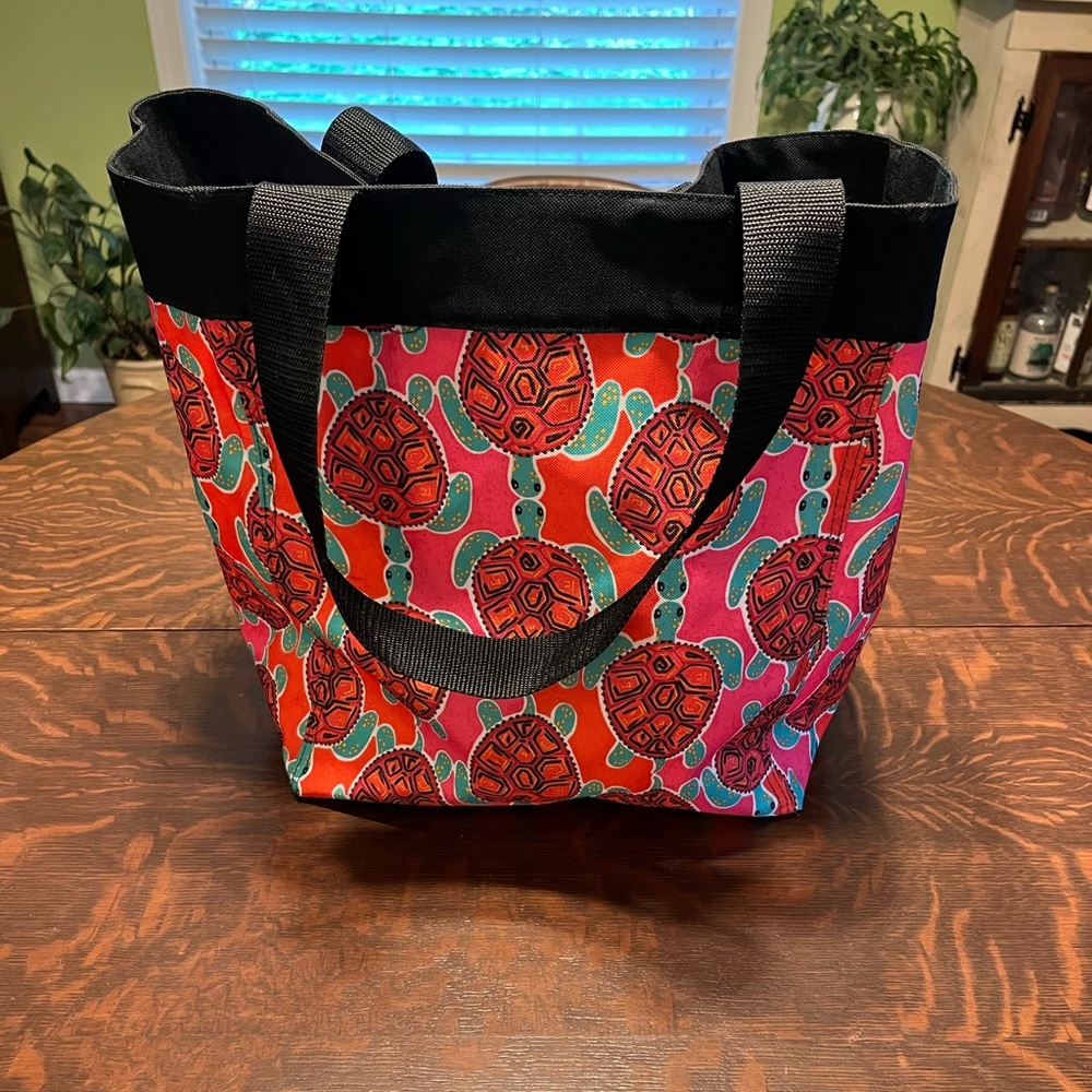 Thirty One essential storage tote